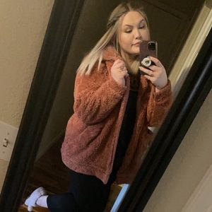 Meet your Posher, Mckenzie